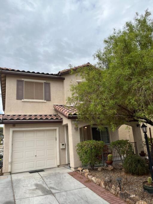 Vic'S 3 Bedroom 4Beds & Pool Centrally Located! Las Vegas Exterior photo